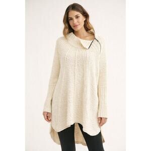 Free People Spin Around Poncho Sweater in Ivory Size XS/S Oversized Relaxed Boho
